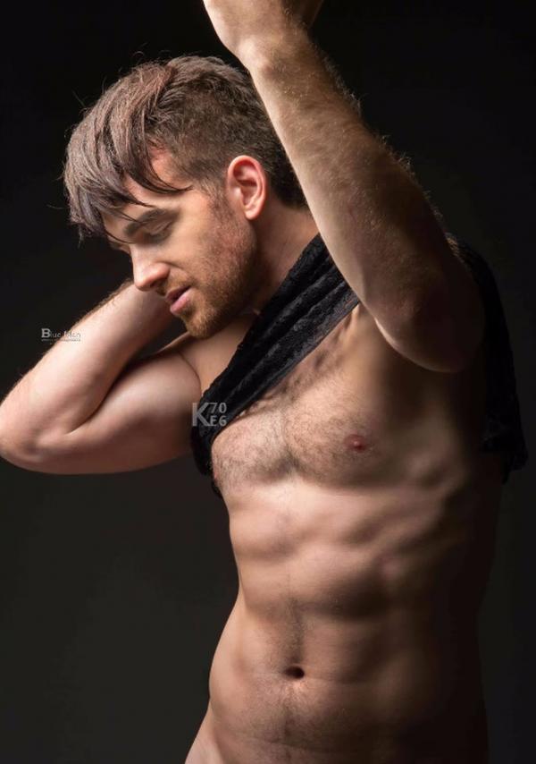 Whoseman-12-芬達Maxime譜出的異國情慾